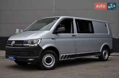 Мінівен Volkswagen Transporter 2016 в Києві