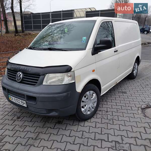 Вантажний фургон Volkswagen Transporter 2006 в Хмельницькому