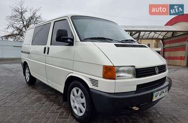 Вантажний фургон Volkswagen Transporter 2003 в Києві