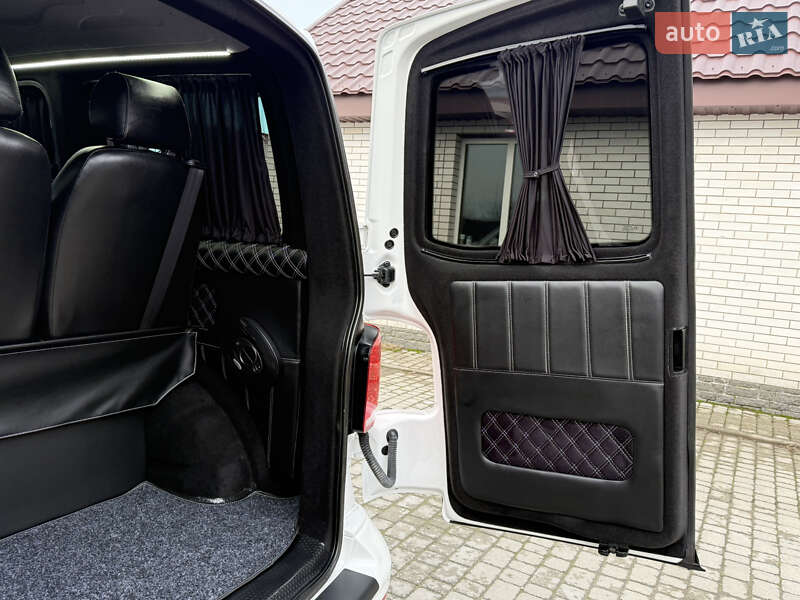 Минивэн Volkswagen Transporter 2020 в Киеве