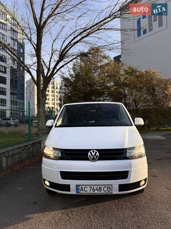 Минивэн Volkswagen Transporter 2011 в Луцке