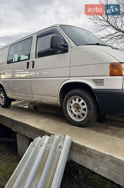 Мінівен Volkswagen Transporter 2000 в Глибокій