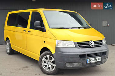 Минивэн Volkswagen Transporter 2004 в Сарнах