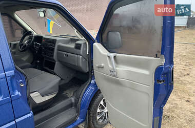 Мінівен Volkswagen Transporter 2000 в Сарнах