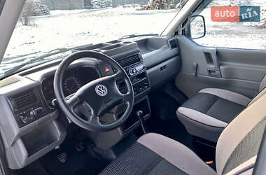 Мінівен Volkswagen Transporter 2002 в Здолбуніві