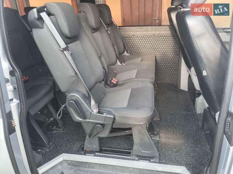 Мінівен Volkswagen Transporter 2013 в Івано-Франківську