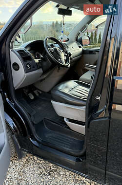 Минивэн Volkswagen Transporter 2009 в 