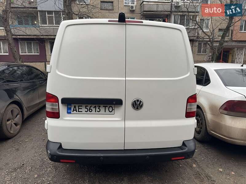 Грузовой фургон Volkswagen Transporter 2012 в Кривом Роге
