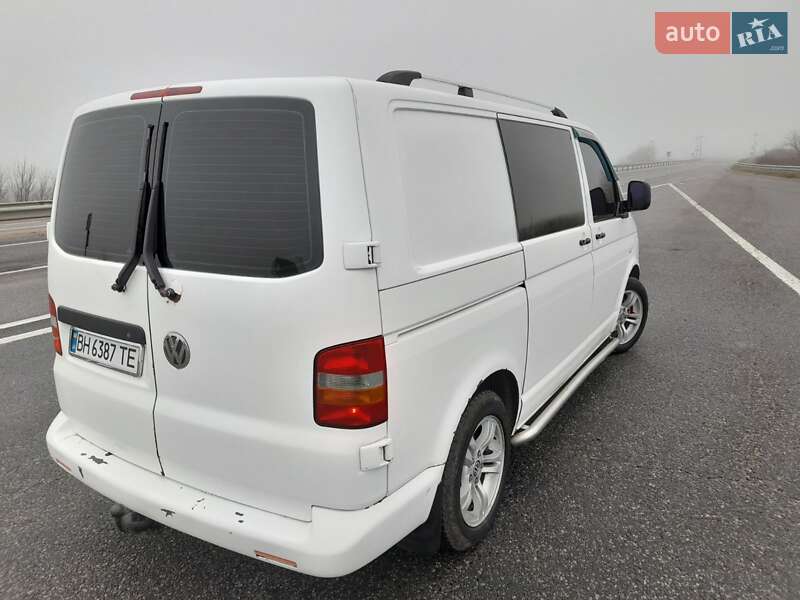 Минивэн Volkswagen Transporter 2005 в Ананьеве