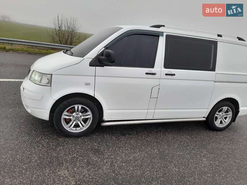 Минивэн Volkswagen Transporter 2005 в Ананьеве