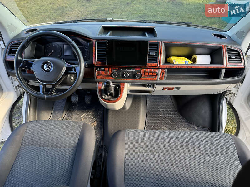Мінівен Volkswagen Transporter 2015 в Снятині