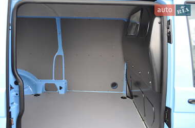 Грузовой фургон Volkswagen Transporter 2021 в 