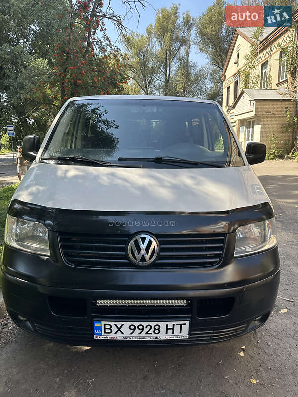 Минивэн Volkswagen Transporter 2004 в Хмельницком