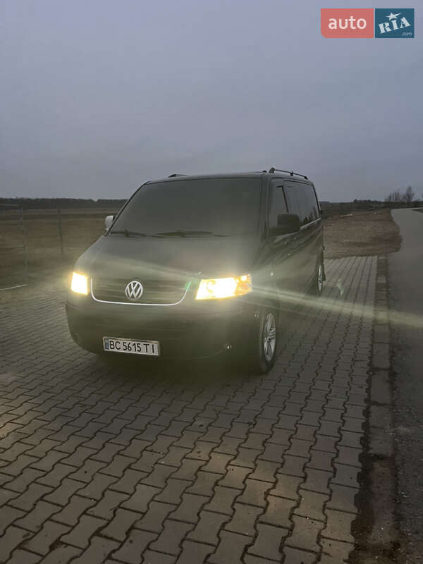 Минивэн Volkswagen Transporter 2005 в 