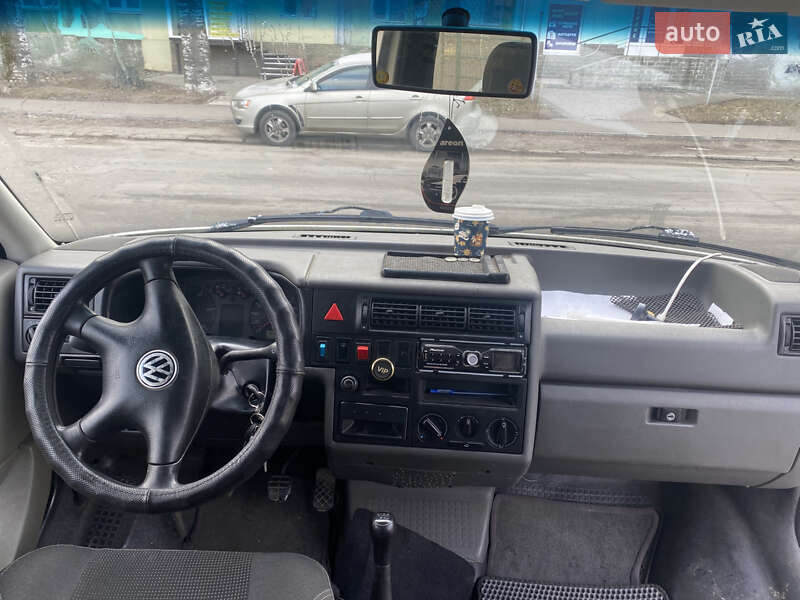 Грузопассажирский фургон Volkswagen Transporter 1999 в Буче