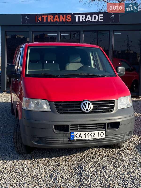 Грузовой фургон Volkswagen Transporter 2008 в Киеве