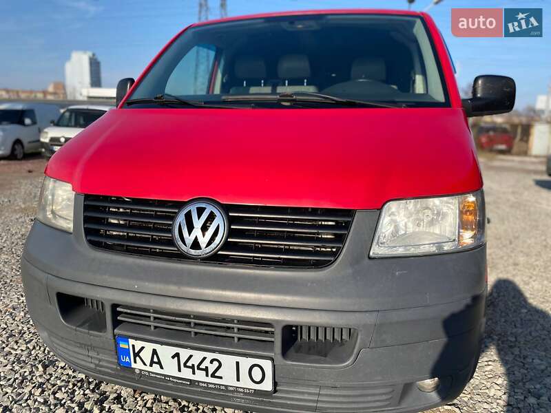 Грузовой фургон Volkswagen Transporter 2008 в Киеве