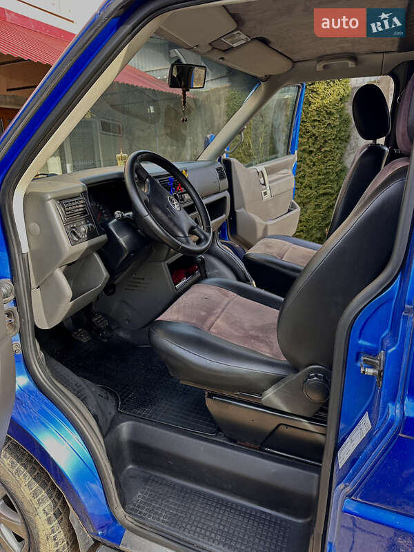 Мінівен Volkswagen Transporter 2003 в Нижніх Воротах