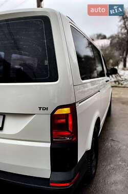 Мінівен Volkswagen Transporter 2016 в 