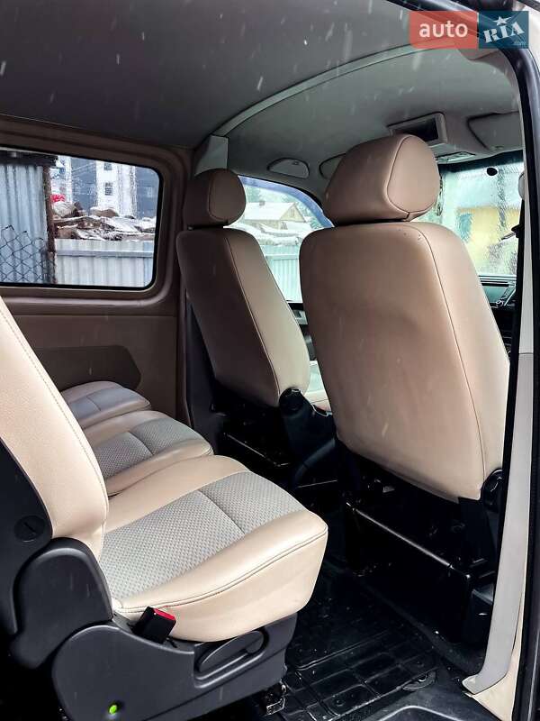 Минивэн Volkswagen Transporter 2016 в Дубно