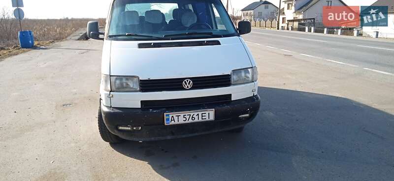 Минивэн Volkswagen Transporter 2000 в 