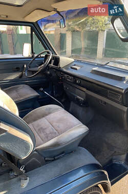 Мінівен Volkswagen Transporter 1988 в 