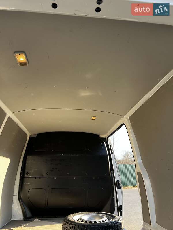 Грузовой фургон Volkswagen Transporter 2019 в Ивано-Франковске