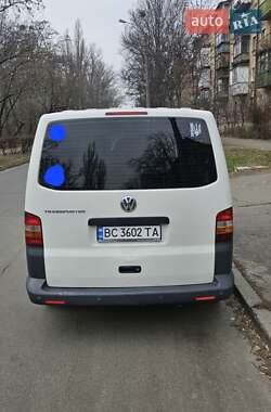 Минивэн Volkswagen Transporter 2005 в 