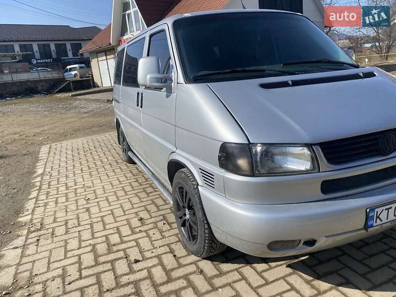 Минивэн Volkswagen Transporter 2001 в Косове