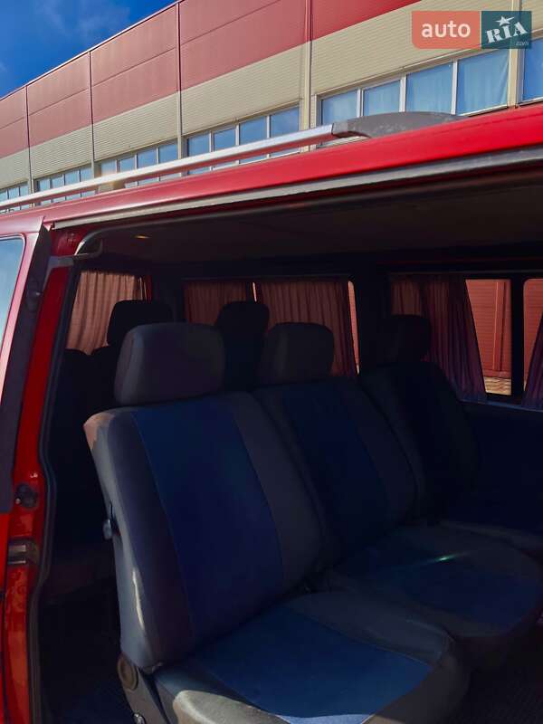 Минивэн Volkswagen Transporter 1999 в Гайсине