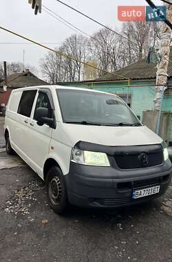 Вантажний фургон Volkswagen Transporter 2006 в Кропивницькому