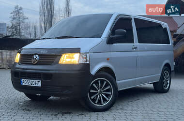 Минивэн Volkswagen Transporter 2003 в Иршаве