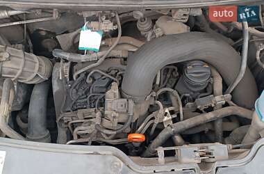 Минивэн Volkswagen Transporter 2011 в 