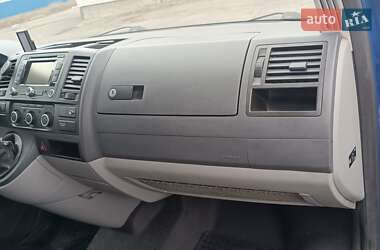 Минивэн Volkswagen Transporter 2011 в 