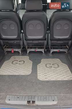 Минивэн Volkswagen Transporter 2011 в 