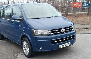Минивэн Volkswagen Transporter 2011 в 