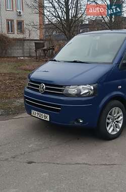 Минивэн Volkswagen Transporter 2011 в 