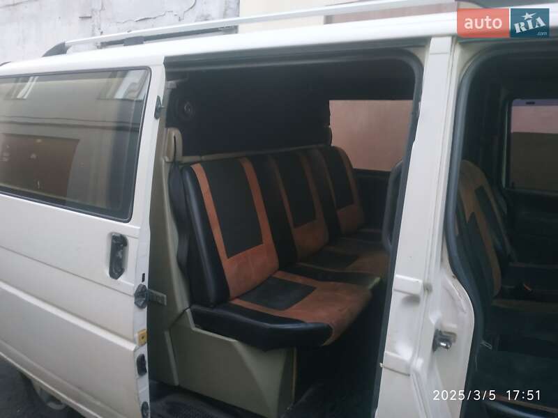 Мінівен Volkswagen Transporter 2000 в Вінниці