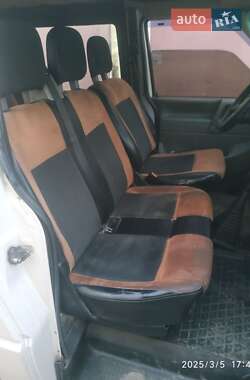 Минивэн Volkswagen Transporter 2000 в 