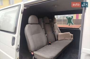 Минивэн Volkswagen Transporter 2000 в 