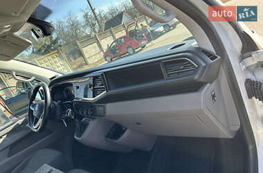 Грузовой фургон Volkswagen Transporter 2020 в 