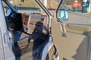 Минивэн Volkswagen Transporter 2002 в 