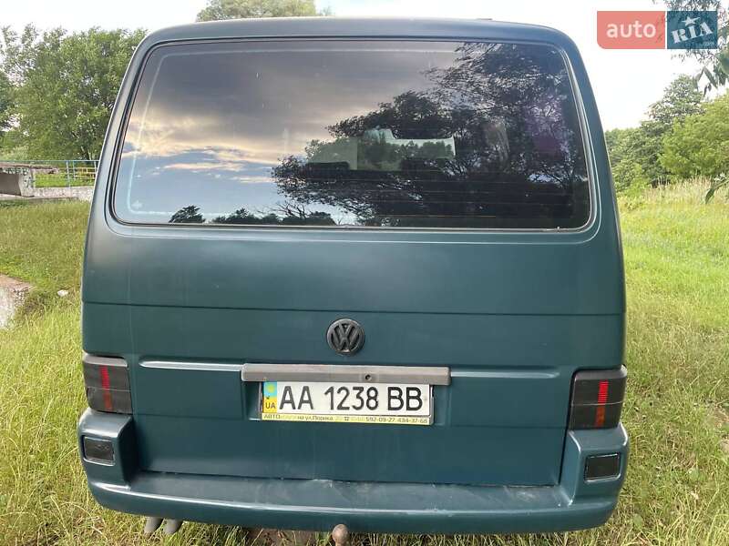 Минивэн Volkswagen Transporter 2002 в Киеве