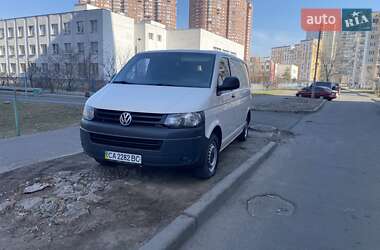 Вантажний фургон Volkswagen Transporter 2012 в Києві