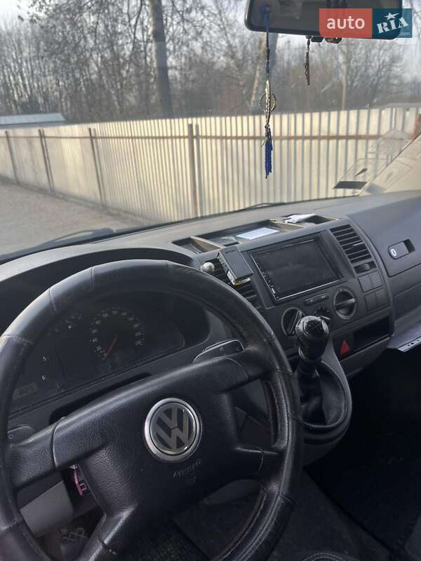 Минивэн Volkswagen Transporter 2006 в Ивано-Франковске
