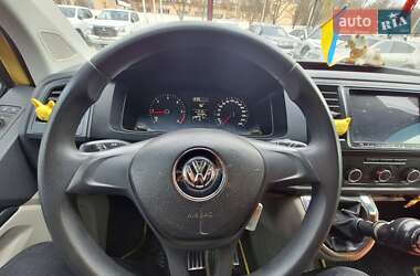 Минивэн Volkswagen Transporter 2016 в 