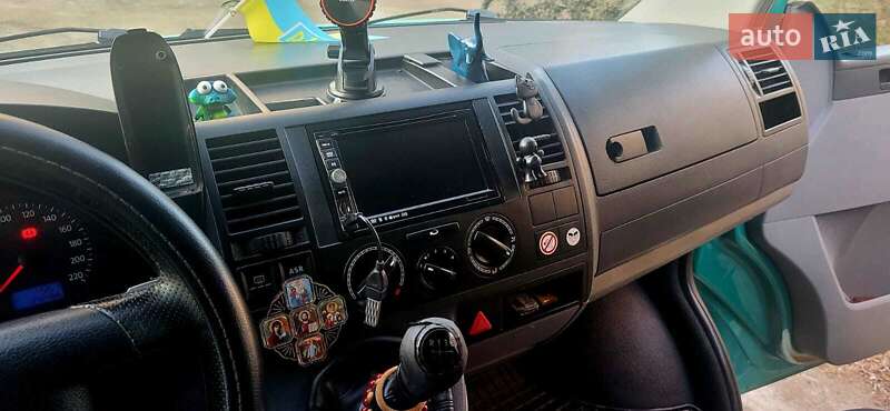 Минивэн Volkswagen Transporter 2004 в Николаеве