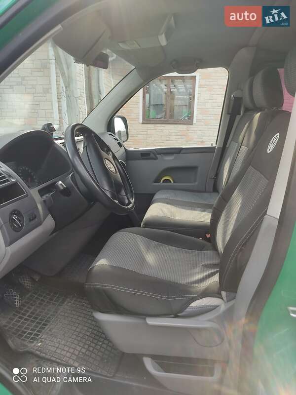 Микроавтобус Volkswagen Transporter 2005 в Радомышле