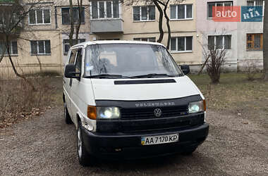 Мінівен Volkswagen Transporter 2000 в Києві