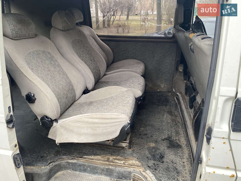Минивэн Volkswagen Transporter 2000 в Киеве
